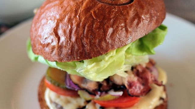 lunch-fast-food-hamburger-bacon-1.jpg